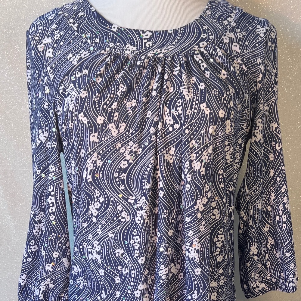 Blue and white floral print long sleeve tunic